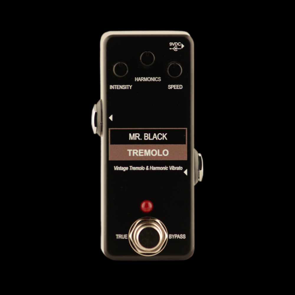 Small outlet tremolo pedal